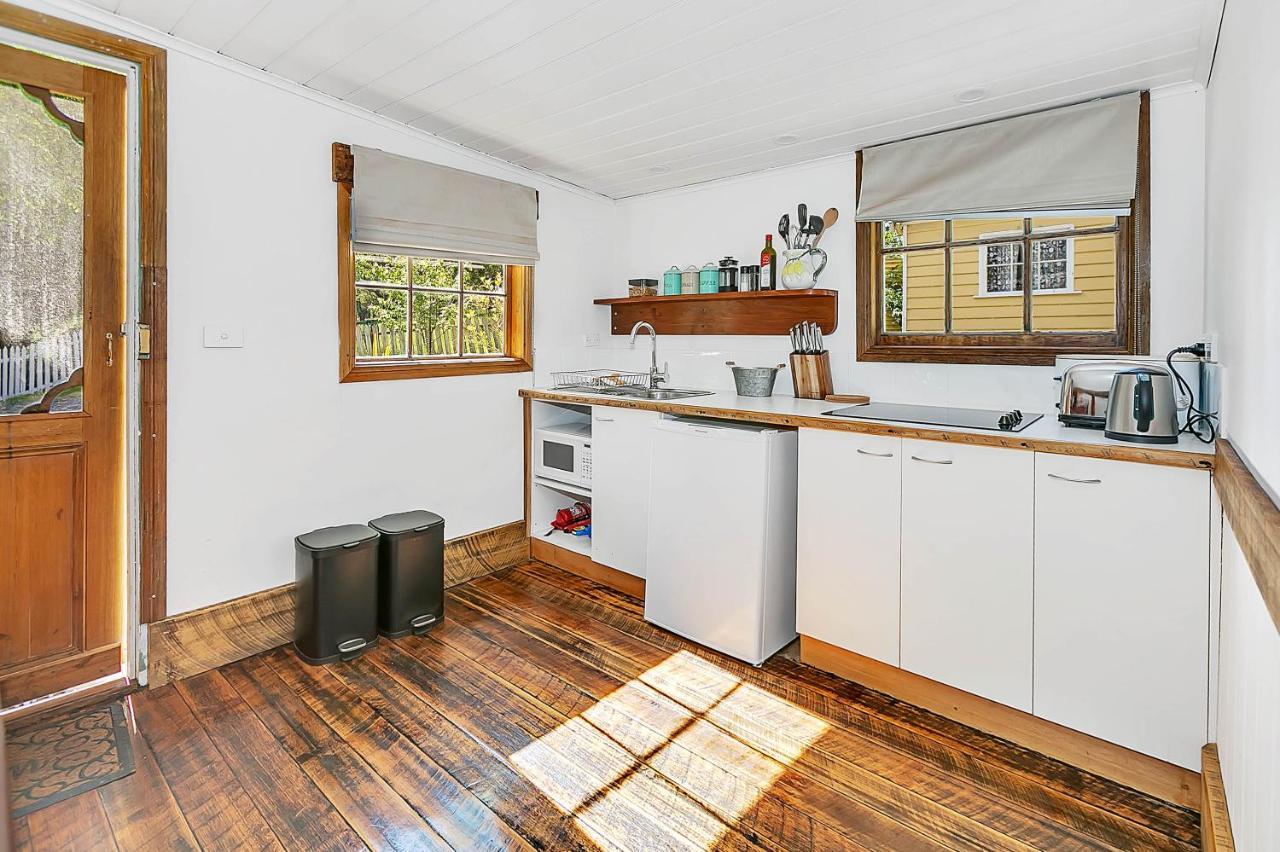 Blackwood Park Cottages Mole Creek ภายนอก รูปภาพ