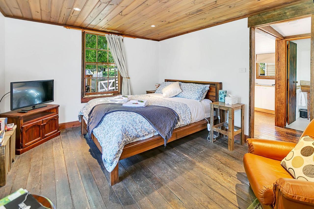 Blackwood Park Cottages Mole Creek ภายนอก รูปภาพ