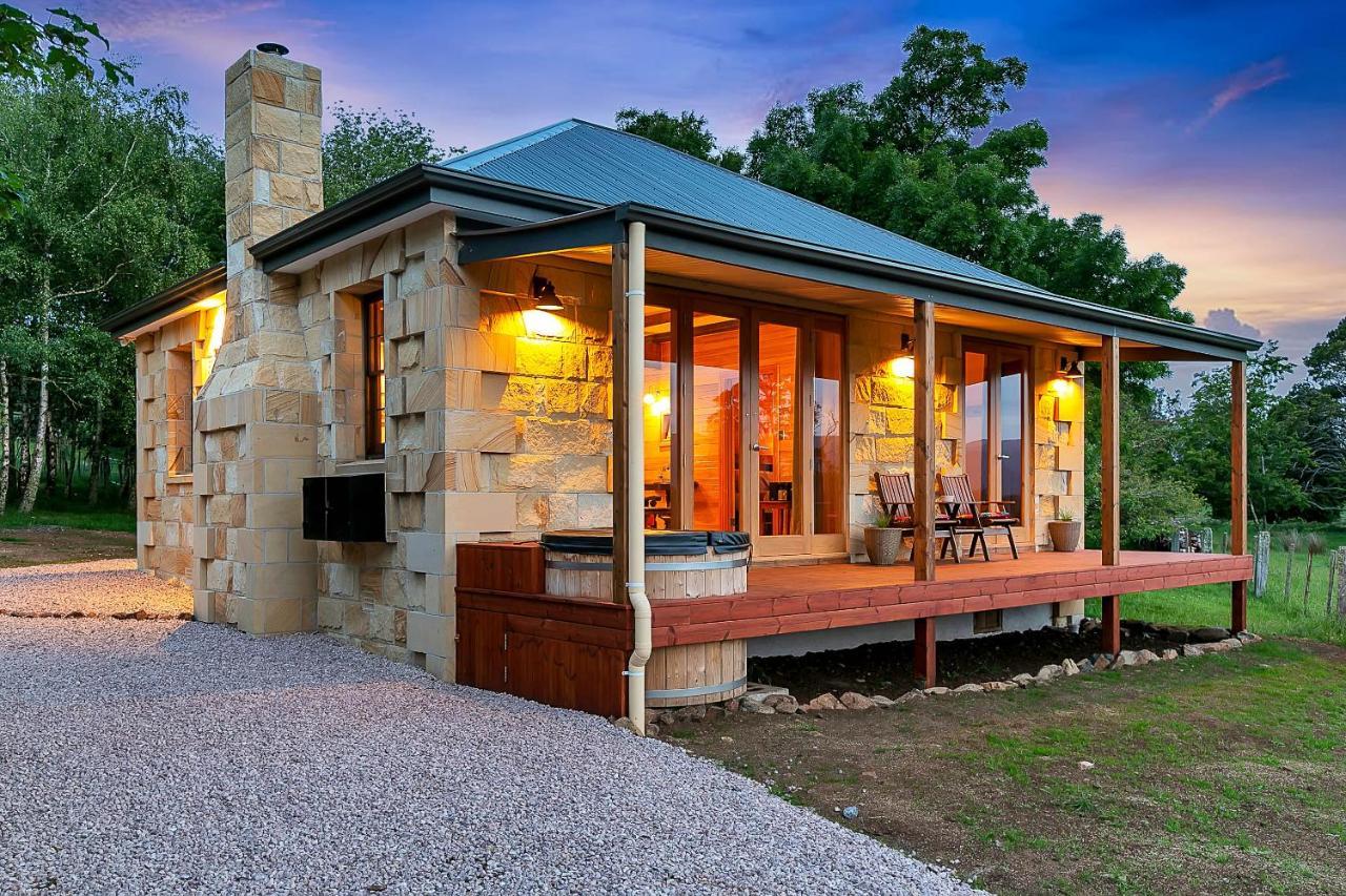Blackwood Park Cottages Mole Creek ภายนอก รูปภาพ