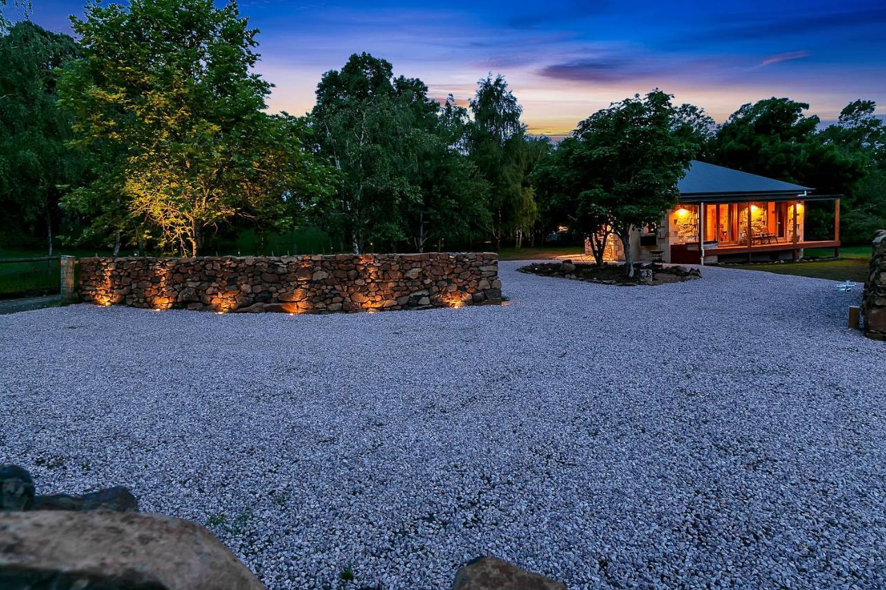 Blackwood Park Cottages Mole Creek ภายนอก รูปภาพ